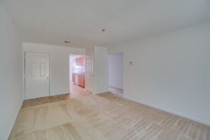 Stafford Lakes Apartments living room