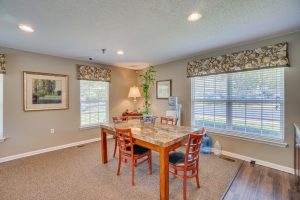 Stafford Lakes Community Table